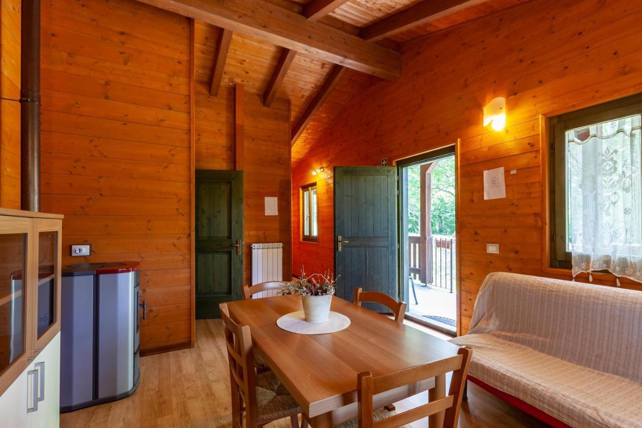 Villaggio Anemone - Chalet Anemone Capanne di Sillano Exterior foto