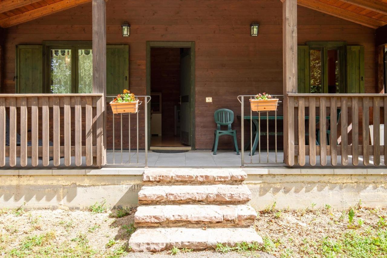Villaggio Anemone - Chalet Anemone Capanne di Sillano Exterior foto
