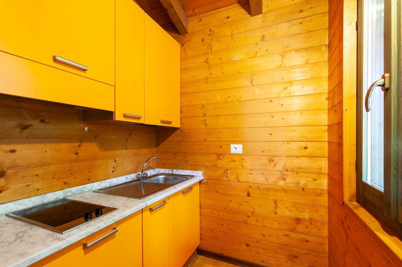 Villaggio Anemone - Chalet Anemone Capanne di Sillano Exterior foto